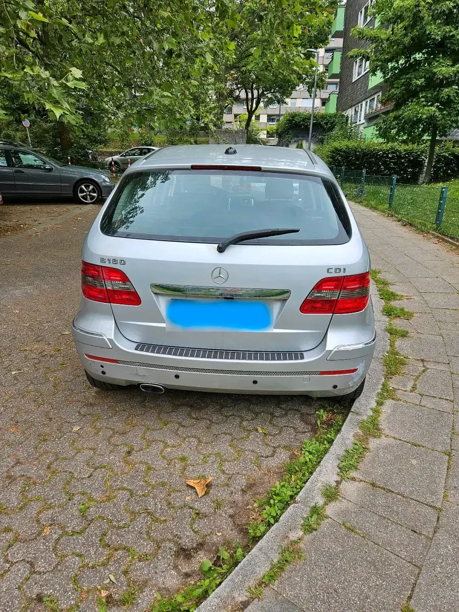 Gebraucht Mercedes B180 105 PS (77 kW) 2005 Grau Van / Kleinbus
