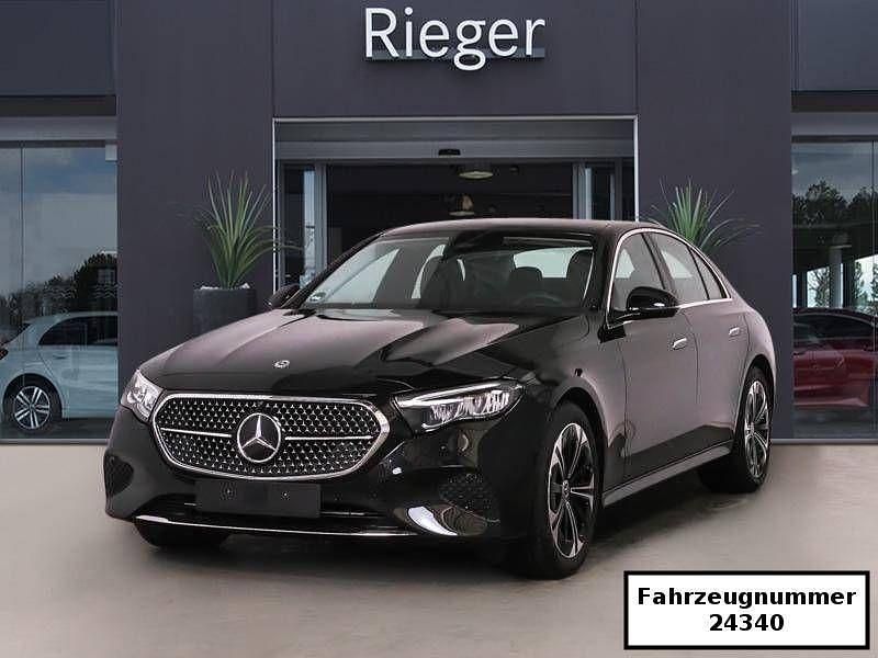 Schwarz Gebraucht 2024 Mercedes E200 Avantgarde Limousine | 47.990 € (Guter Preis) - Bild 1/4