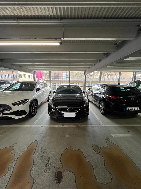 Gebraucht Volvo V40 R-Design 180 PS (132 kW) 2013 Limousine