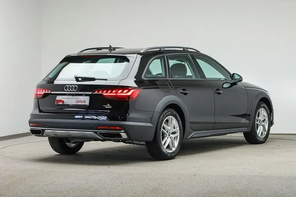 Gebraucht Audi A4 Allroad Ambiente 265 PS (194 kW) 2022 Brillantschwarz Kombi