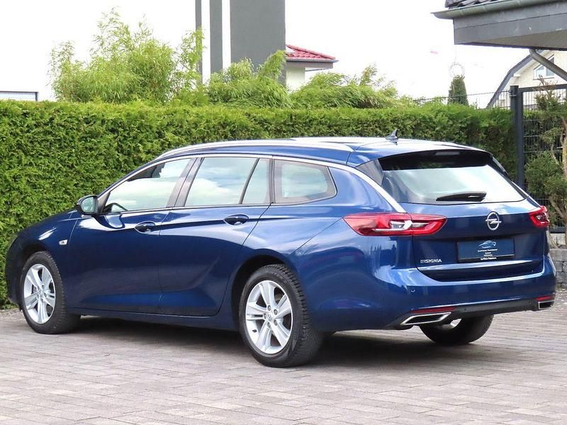 Gebraucht Opel Insignia Elegance 174 PS (127 kW) 2022 Blau Kombi