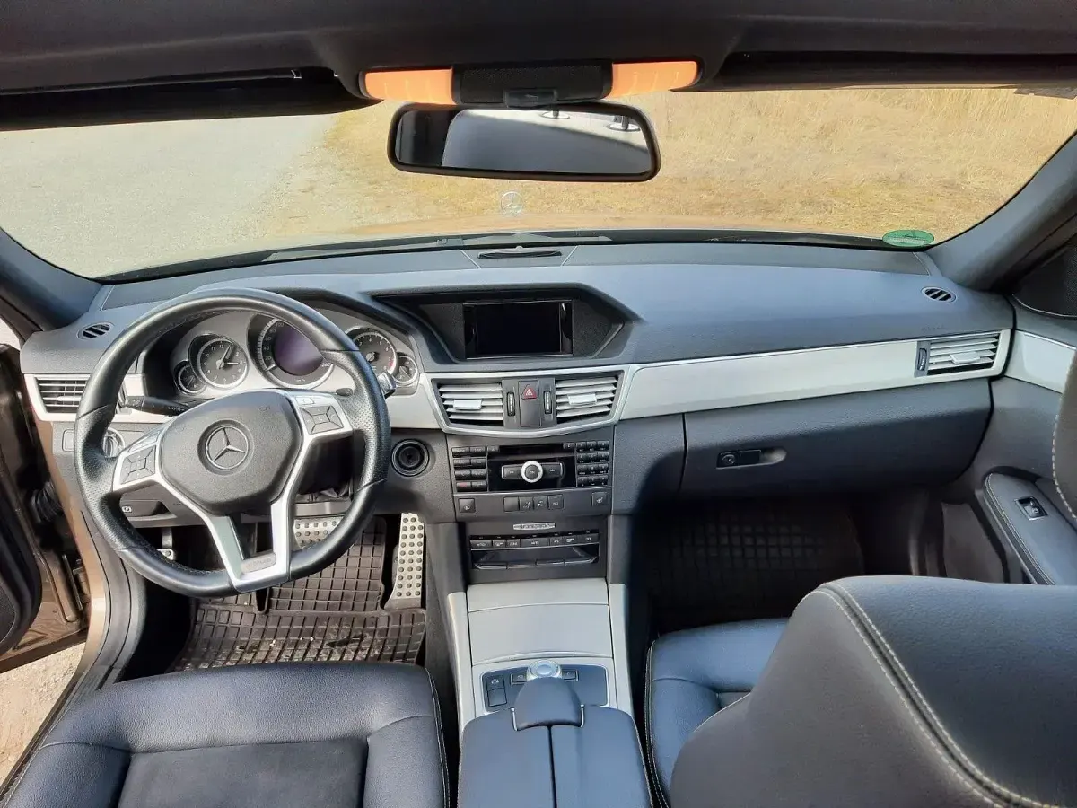 Gebraucht Mercedes E200 Avantgarde 184 PS (135 kW) 2012 Kombi