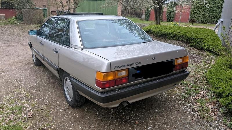 Gebraucht Audi 100 115 PS (84 kW) 1986 Silber Limousine