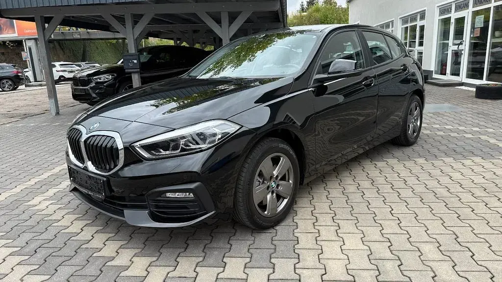 Gebraucht BMW 118 136 PS (100 kW) 2021 Schwarz Kleinwagen