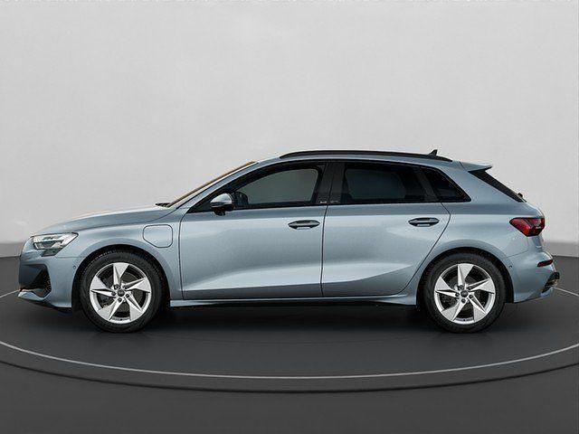Gebraucht Audi A3 Advanced Plus 150 PS (110 kW) 2025 Pfeilgrau perleffekt Limousine