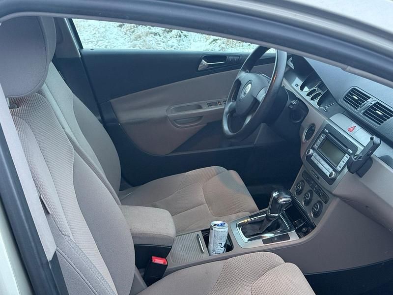 Gebraucht VW Passat 140 PS (102 kW) 2007 Grau Kombi