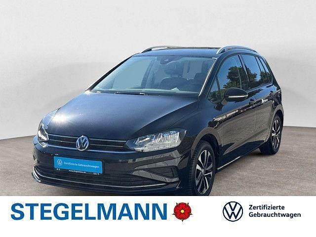 Deep black perleffekt Gebraucht 2019 VW Golf Sportsvan IQ Drive Van / Kleinbus | 16.290 € (Fairer Preis) - Bild 1/4