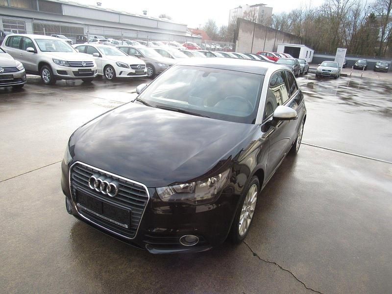 Usata Audi A1 Ambition 122 CV (89 kW) 2012 Nero Utilitaria