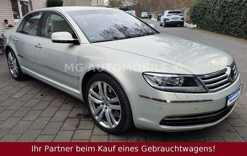 Gebraucht VW Phaeton 245 PS (180 kW) 2014 Gold Limousine
