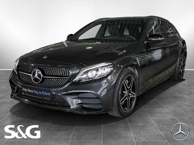 Grau Gebraucht 2021 Mercedes C300e AMG Limousine | 28.970 € (Fairer Preis) - Bild 1/4