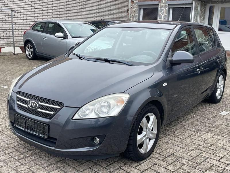 Gebraucht Kia Ceed EX 122 PS (89 kW) 2008 Grau Kleinwagen