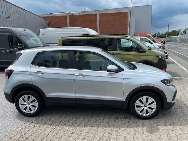 Gebraucht VW T-Cross 95 PS (69 kW) 2025 Reflexsilber metallic SUV