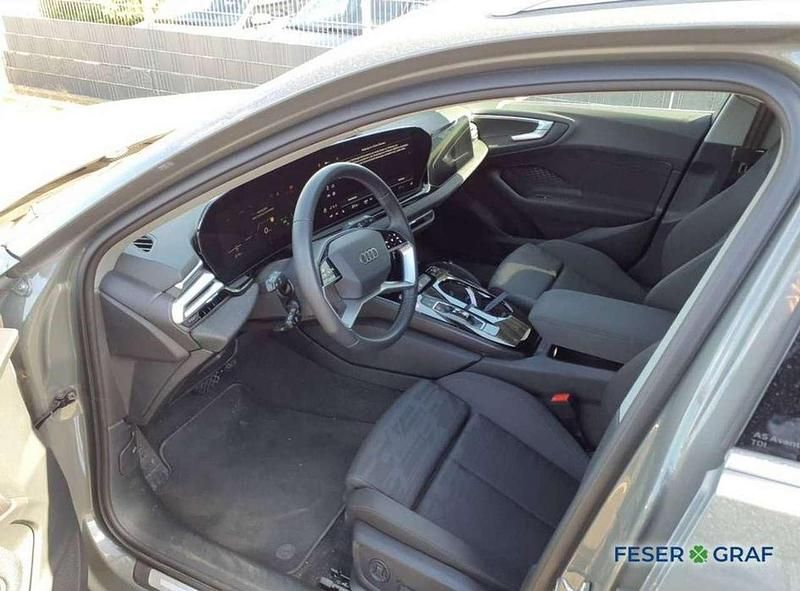 Gebraucht Audi A5 Comfort 204 PS (150 kW) 2025 Chronosgrau metallic Kombi