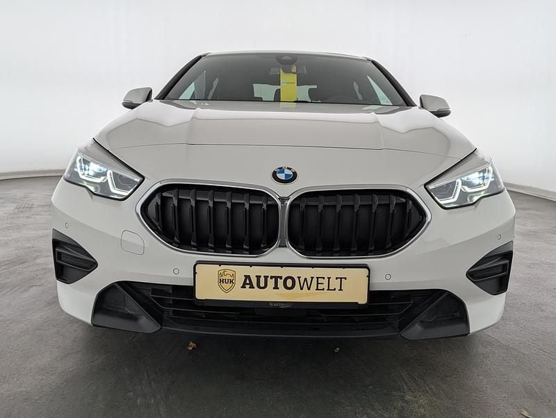 Używany BMW 220 Advantage 190 KM (139 kW) 2021 Biały Coupe