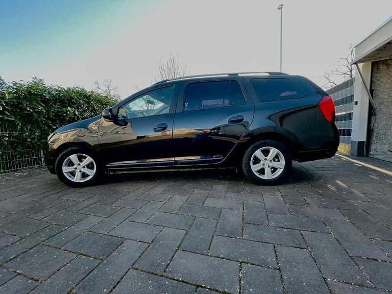 Gebraucht Dacia Logan MCV 73 PS (53 kW) 2017 Schwarz Limousine