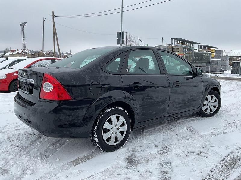 Gebraucht Ford Focus Ghia 116 PS (85 kW) 2009 Schwarz Limousine