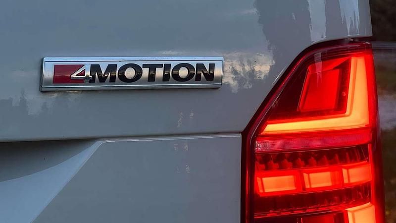 Gebraucht VW T6.1 150 PS (110 kW) 2021 Weiß Van