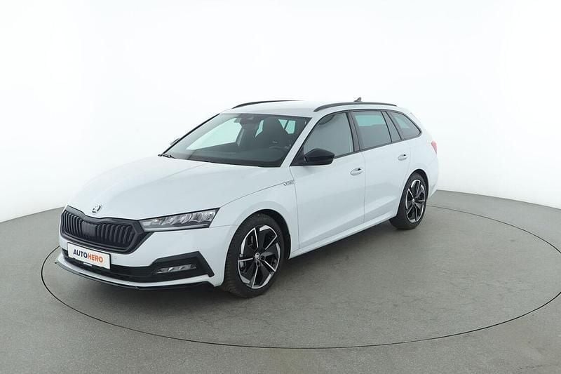 Weiß Gebraucht 2024 Skoda Octavia SportLine Kombi | 34.020 € (Fairer Preis) - Bild 1/3