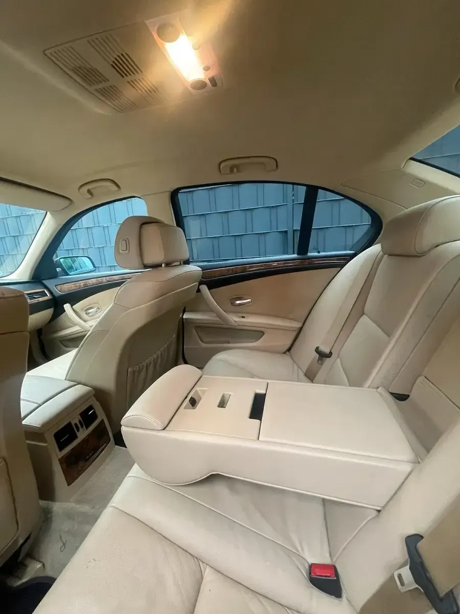Gebraucht BMW 525 Lifestyle 218 PS (160 kW) 2008 Schwarz Limousine