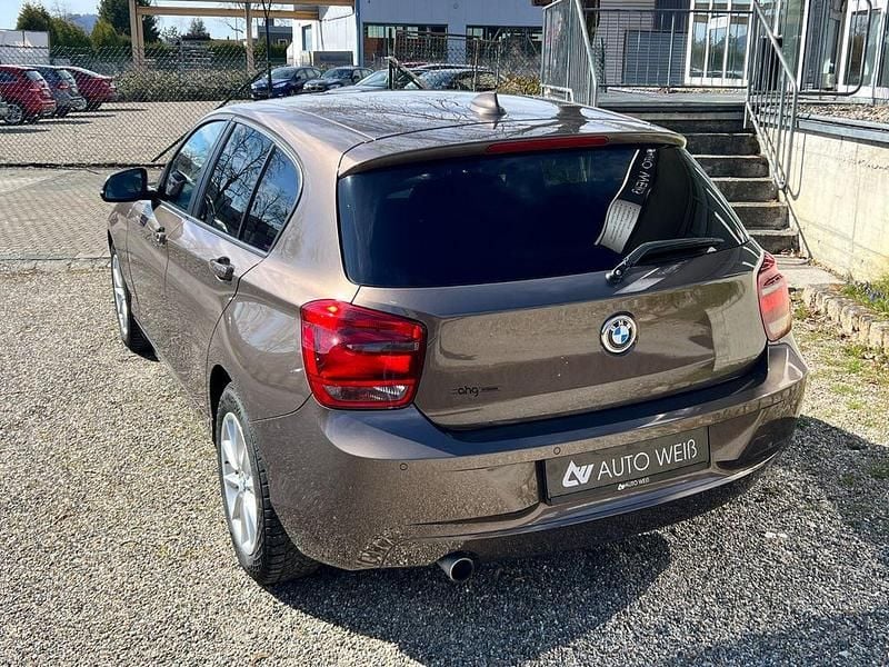 Gebraucht BMW 118 Advantage 143 PS (105 kW) 2014 Braun Kleinwagen