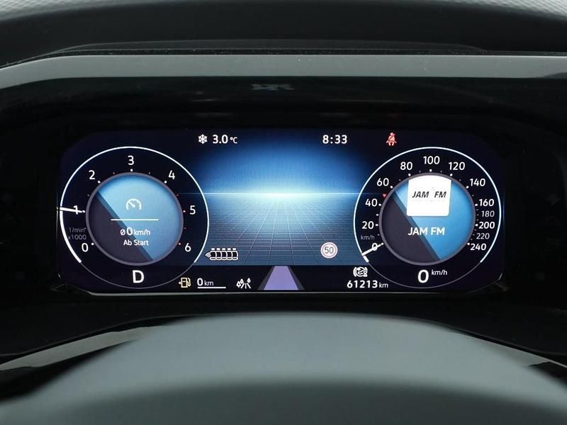 Second-hand VW Multivan Basis 150 CP (110 kW) 2024 Monovolum