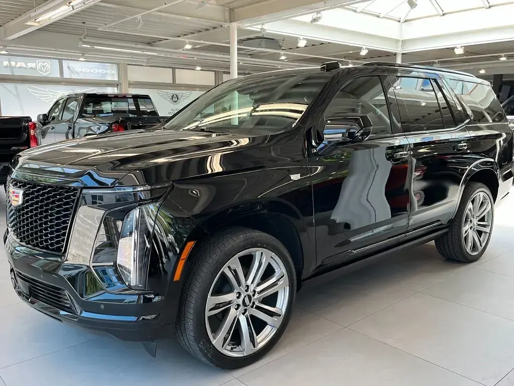 Neu Cadillac Escalade 426 PS (313 kW) 2026 Schwarz SUV