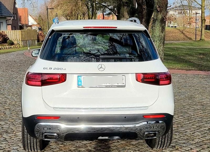 Gebraucht Mercedes GLB200 Progressive 150 PS (110 kW) 2024 Weiß SUV