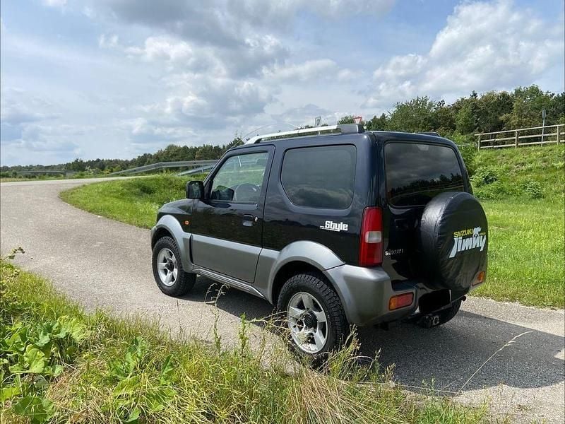 Gebraucht Suzuki Jimny Style 86 PS (63 kW) 2006 Grau SUV