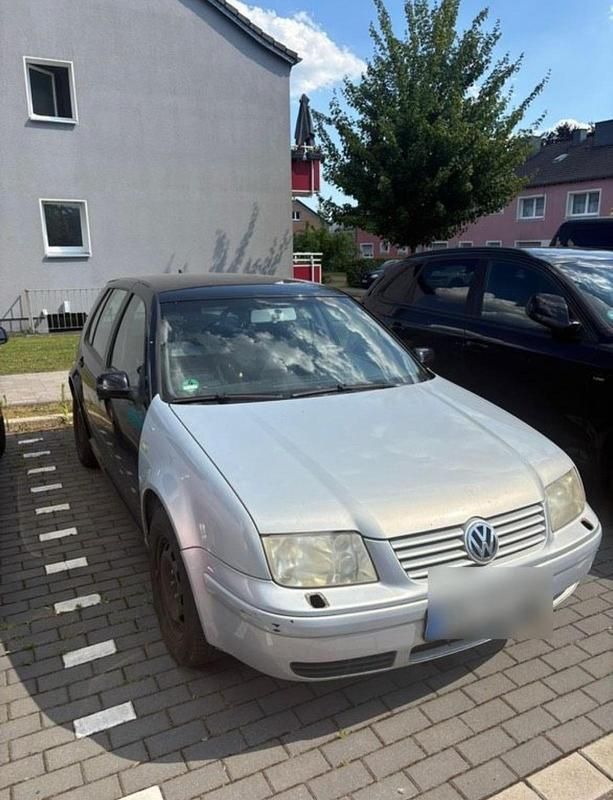 Schwarz Gebraucht 2003 VW Golf IV Limousine | 300 € (Superpreis) - Bild 1/4