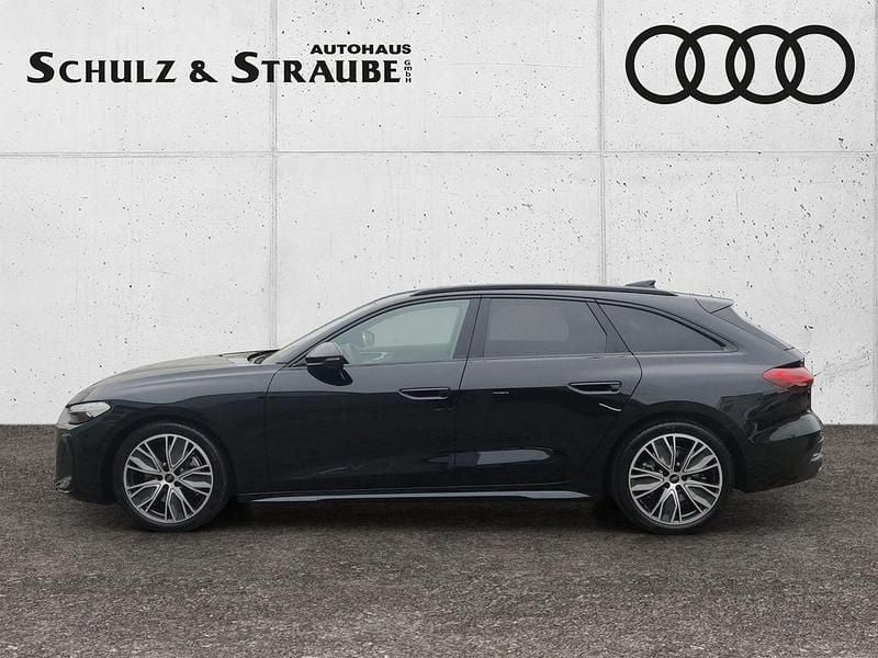 Gebraucht Audi A5 Ambiente 204 PS (150 kW) 2025 Schwarz Coupé