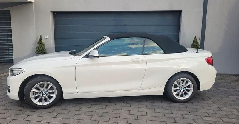 Weiß Gebraucht 2017 BMW 218 Sport Line Cabrio | 14.500 € (Guter Preis) - Bild 1/4