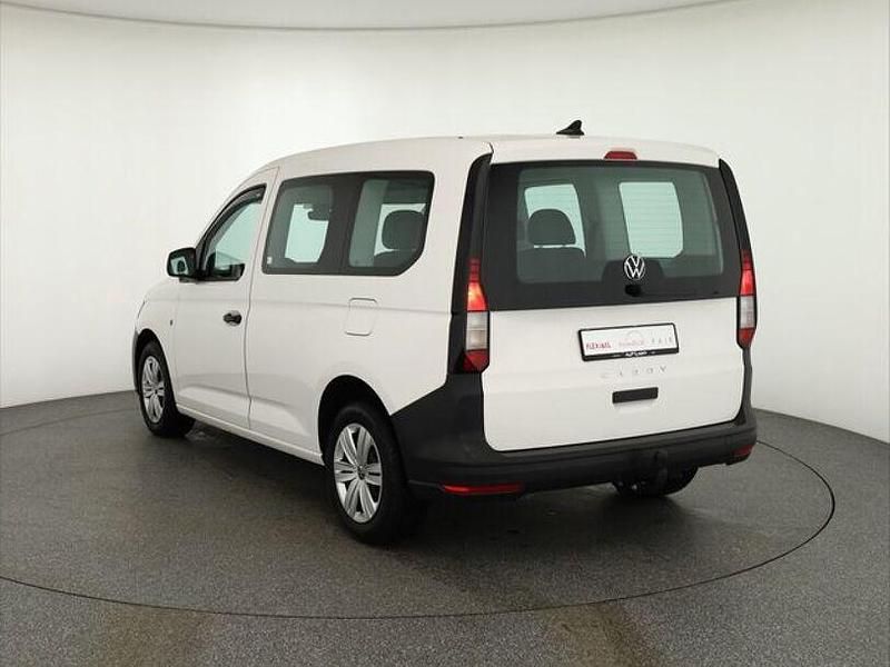 Second-hand VW Caddy 114 CP (83 kW) 2022 Alb Monovolum