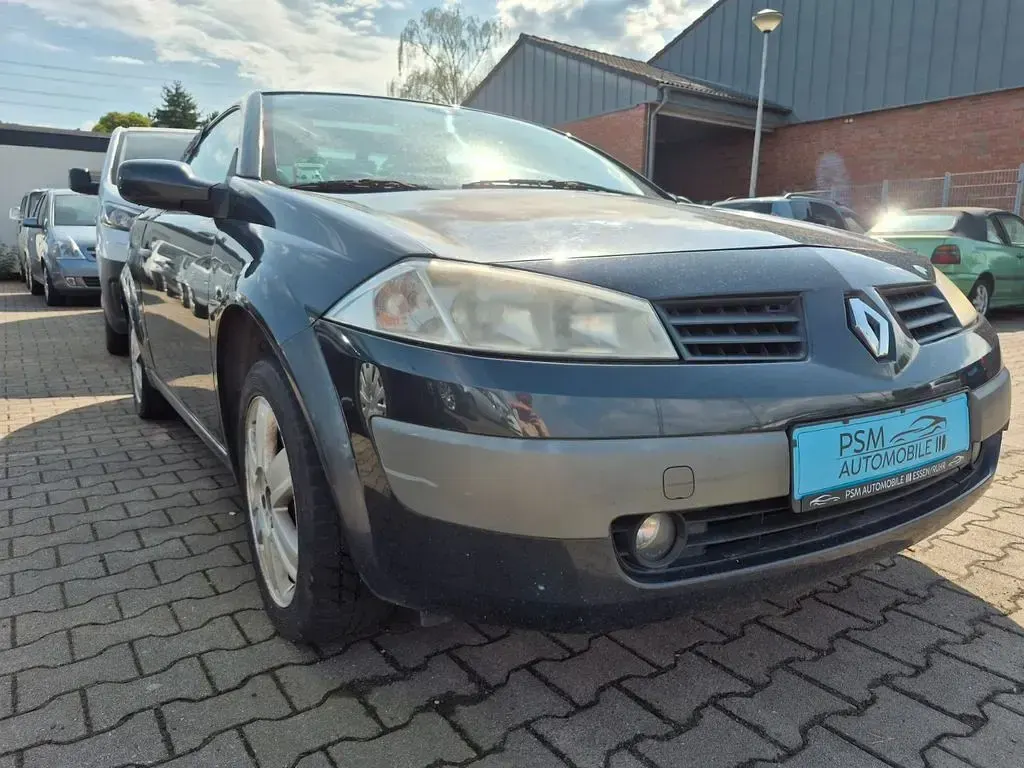 Gebraucht Renault Mégane Cabriolet Dynamique 113 PS (83 kW) 2005 Grau Cabrio