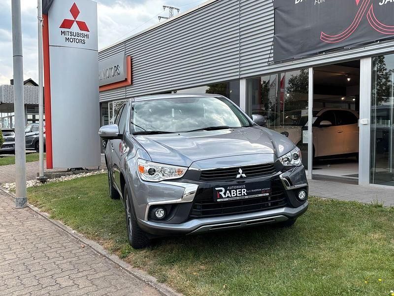Grau Gebraucht 2017 Mitsubishi ASX Diamant Edition SUV | 13.990 € (Fairer Preis) - Bild 1/4