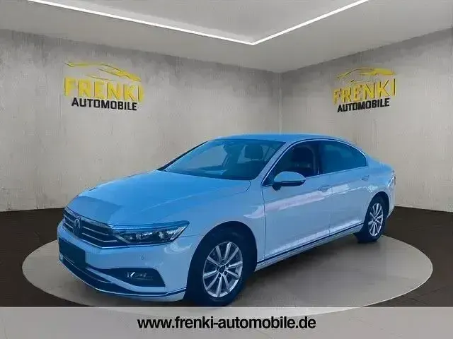 Occasion VW Passat Elegance 150 ch (110 kW) 2021 Blanc Berline