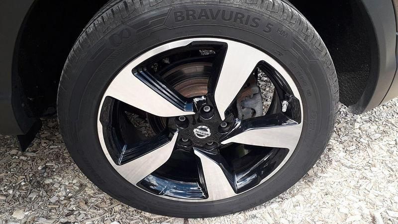 Gebraucht Nissan Qashqai Acenta 163 PS (119 kW) 2015 Braun SUV