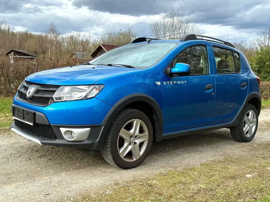 Gebraucht Dacia Sandero Ambiance 90 PS (66 kW) 2013 Blau Limousine