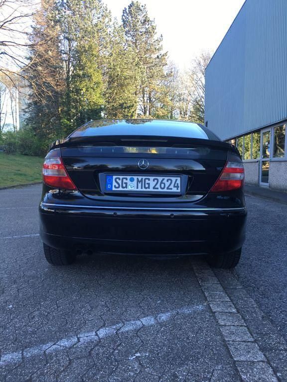 Gebraucht Mercedes CL180 122 PS (89 kW) 2006 Schwarz Coupé