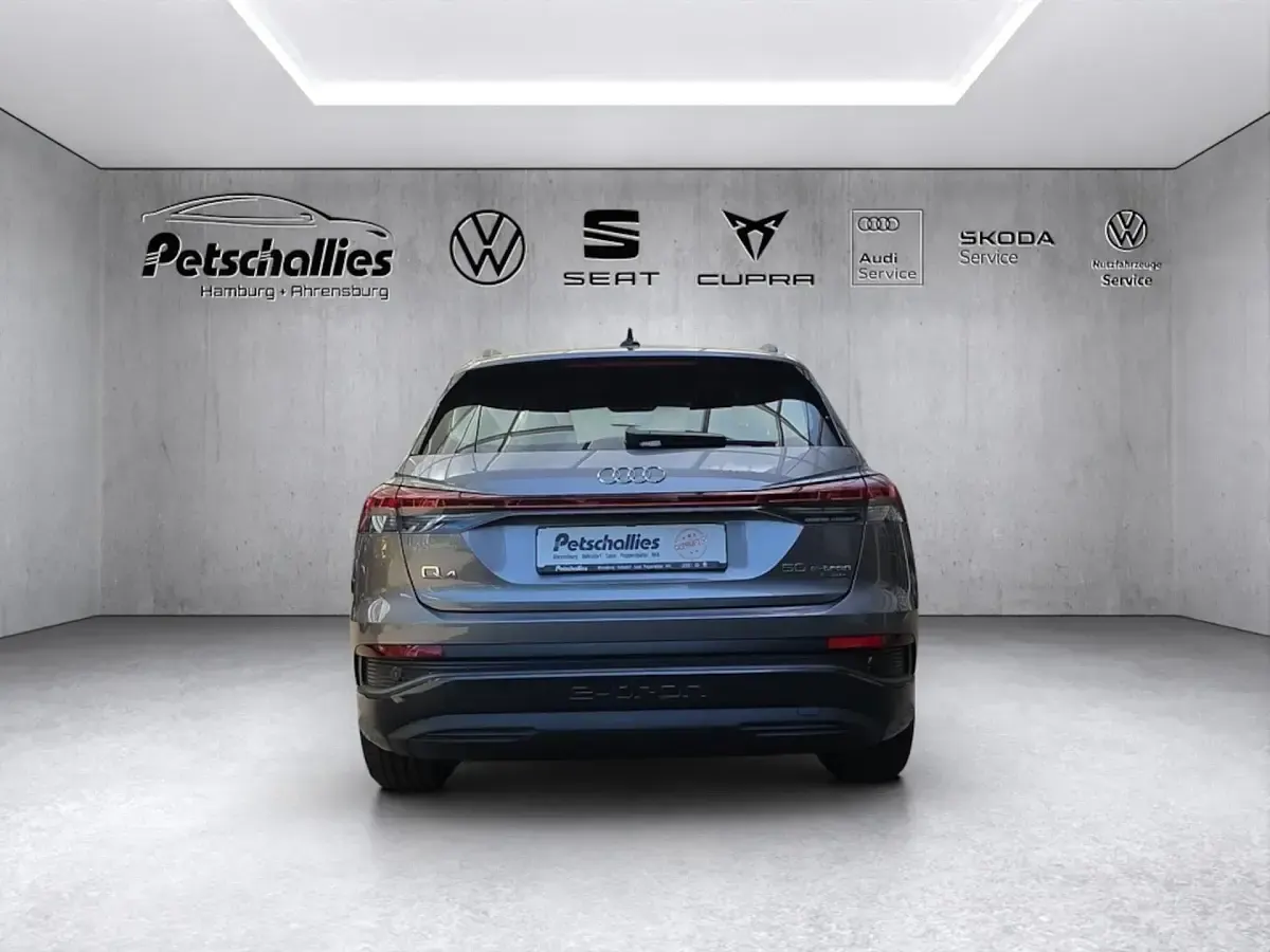 Gebraucht Audi Q4 e-tron Sport 219 kW (299 PS) 2023 Grau SUV