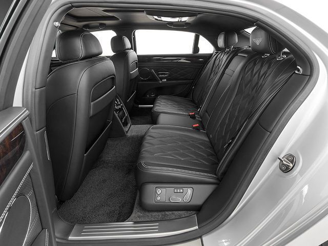 Gebraucht BMW 318 143 PS (105 kW) 2015 Grün metallic Limousine