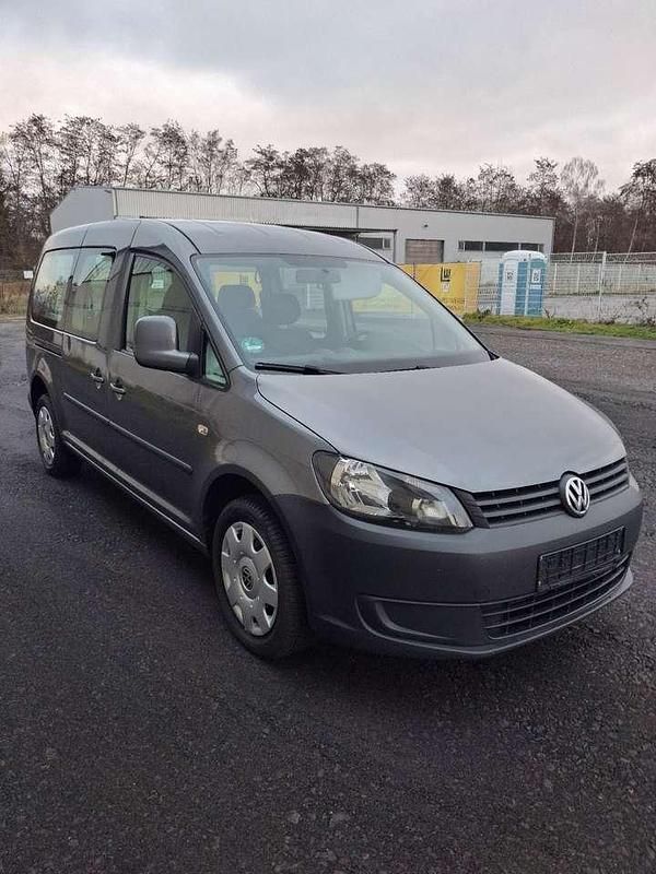 Używany VW Caddy Maxi Team 102 KM (75 kW) 2015 Szary Minivan