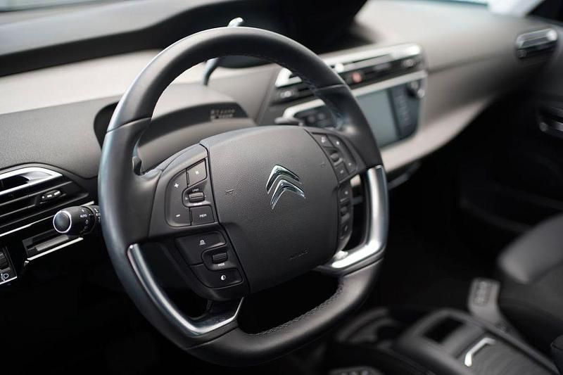 Gebraucht Citroën C4 SpaceTourer 131 PS (96 kW) 2021 Schwarz Van / Kleinbus