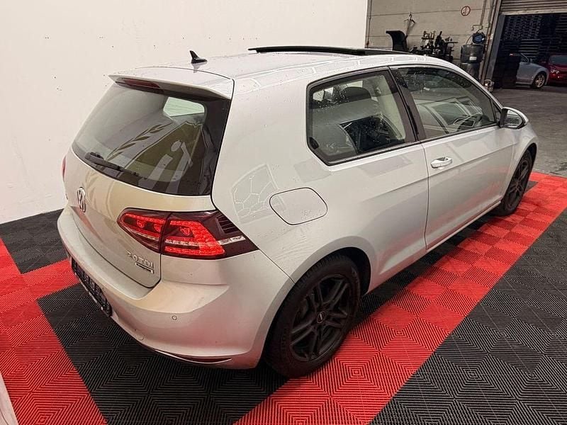 Second-hand VW Golf VII 150 CP (110 kW) 2016 Argintiu Berlinǎ