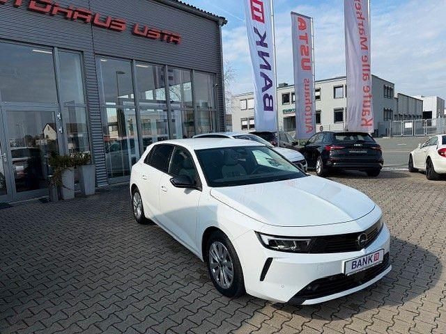 Gebraucht Opel Astra Elegance 131 PS (96 kW) 2023 Weiß Kleinwagen