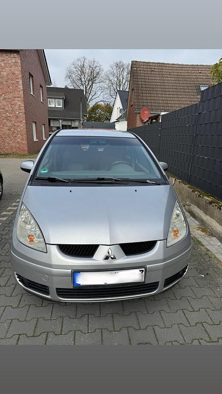 Silber Gebraucht 2006 Mitsubishi Colt Kleinwagen | 1.600 € (Fairer Preis) - Bild 1/4