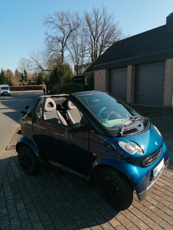 Blau Gebraucht 2007 Smart ForTwo Cabrio Pure Cabrio | 3.000 € (Fairer Preis) - Bild 1/4