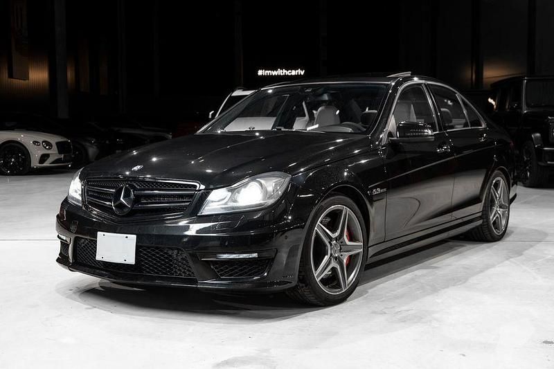 Schwarz Gebraucht 2013 Mercedes C63 AMG AMG Limousine | 32.000 € (Fairer Preis) - Bild 1/4