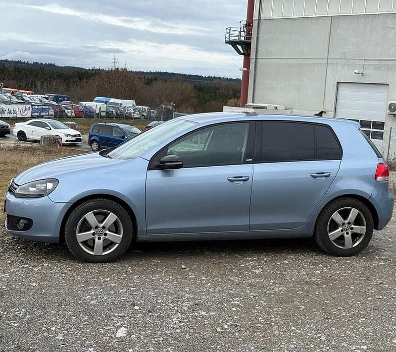 Gebraucht VW Golf VI Style 140 PS (102 kW) 2011 Blau Kleinwagen