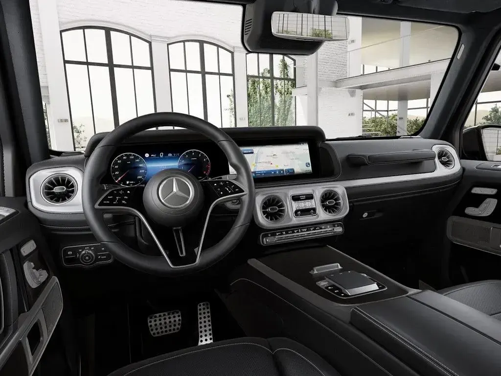Gebraucht Mercedes G500 Exclusive 449 PS (330 kW) 2025 Silber / iridiumsilber SUV