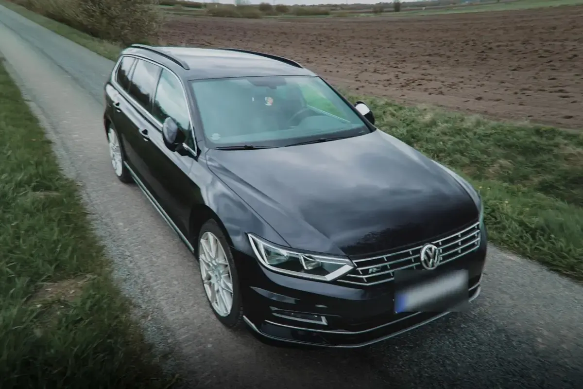 Usata VW Passat R-line 150 CV (110 kW) 2018 Nero Station wagon